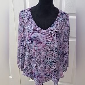 Jennifer Lopez V-Neck Layered Blouse Wiith Attached Tank Top    Size S